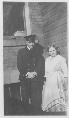 B023 - Benjamin Benton and mother B023 - Benjamin Benton and mother