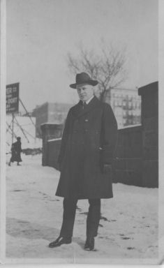 B024 - Fred Benton B024 - Fred Benton